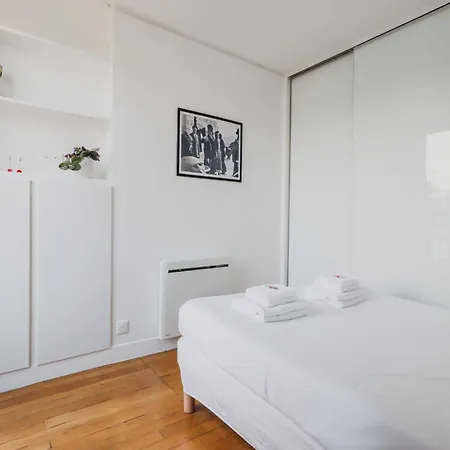 Appartamento Luminous 1bdr Witha C&balcony-marais Louvre *